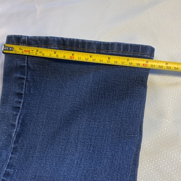 (2 for $20) Denim Blue Jeans Flare Low Rise size 7 - Picture 7 of 8